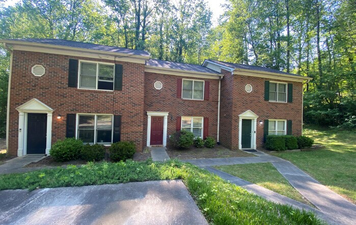 Primary Photo Of 4024-4078 Hidden Hollow Dr, Gainesville Apartments For Sale