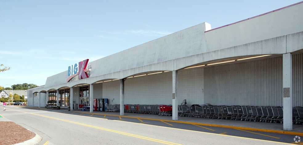 Primary Photo Of 161-167 S Broadway, Salem Freestanding For Lease