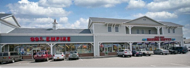 Primary Photo Of 391-403 S Main St, Freeport General Retail For Lease