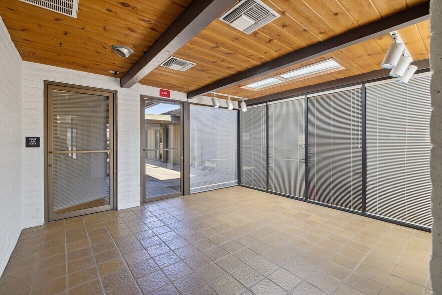 More Photos Of 561 N Alta Ave, Dinuba Medical For Lease