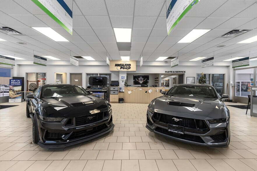 More Photos Of 68 Great Northern Rd, Sault Ste. Marie Auto Dealership For Sale