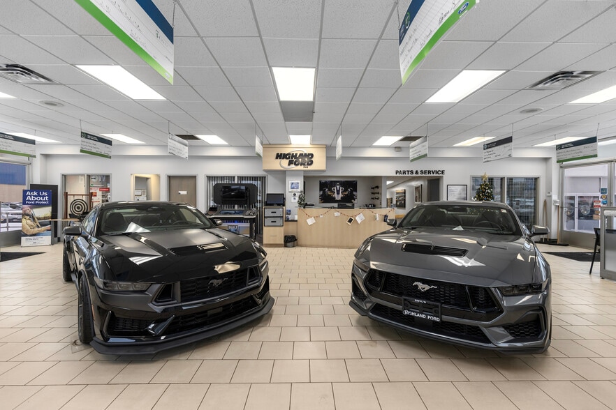 More Photos Of 68 Great Northern Rd, Sault Ste. Marie Auto Dealership For Sale