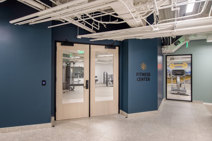 More Photos Of 18881 Von Karman Ave, Irvine Office For Lease