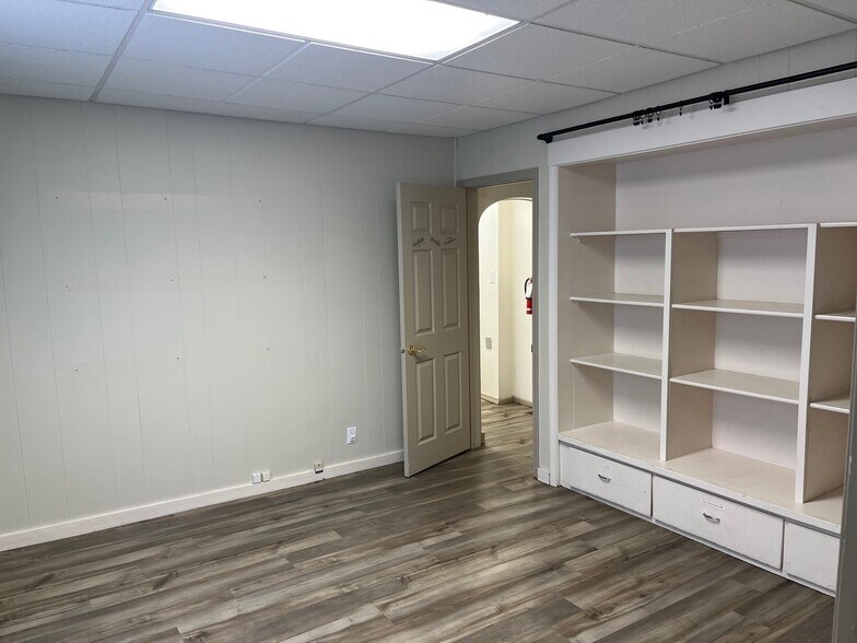 More Photos Of 3104 W Kennewick Ave, Kennewick Office For Lease