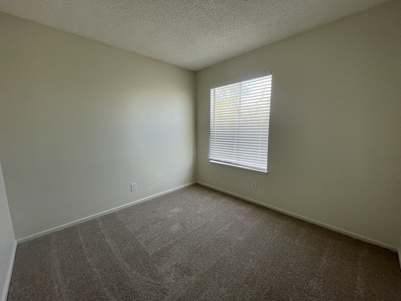 More Photos Of 5801 W Washington Ave, Las Vegas Apartments For Sale
