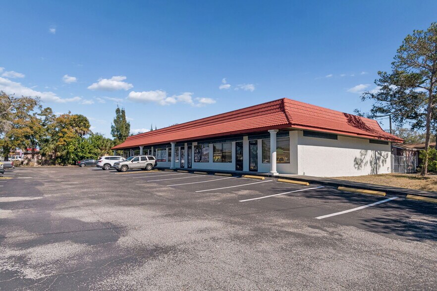 More Photos Of 8625 66th St N, Pinellas Park Storefront Retail Office For Sale