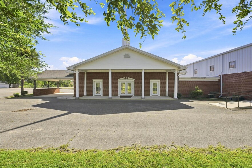 More Photos Of 7602 Kenya St, Jacksonville Specialty For Sale