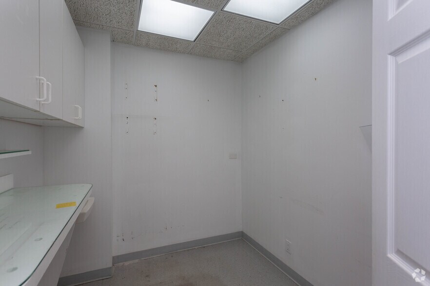 More Photos Of 520 Franklin Ave, Garden City Medical For Lease