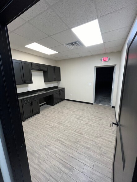 More Photos Of 14100 Farm to Market 307 A, Midland Service For Sale