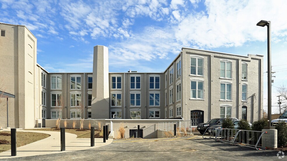 More Photos Of 2658 Scranton Rd, Cleveland Apartments For Lease