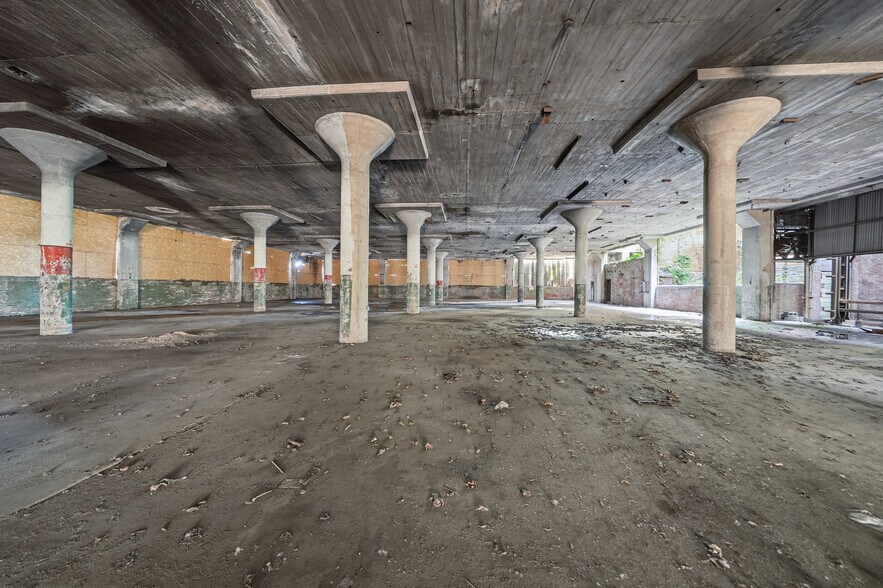 More Photos Of 401 E Allegheny Ave, Philadelphia Manufacturing For Sale