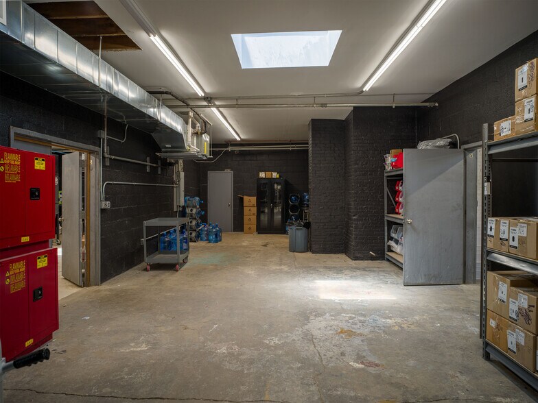 More Photos Of 1 Continental Hl, Glen Cove Warehouse For Sale