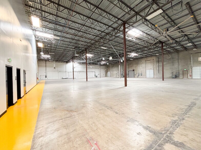 More Photos Of 6301 E Stassney Ln, Austin Manufacturing For Lease