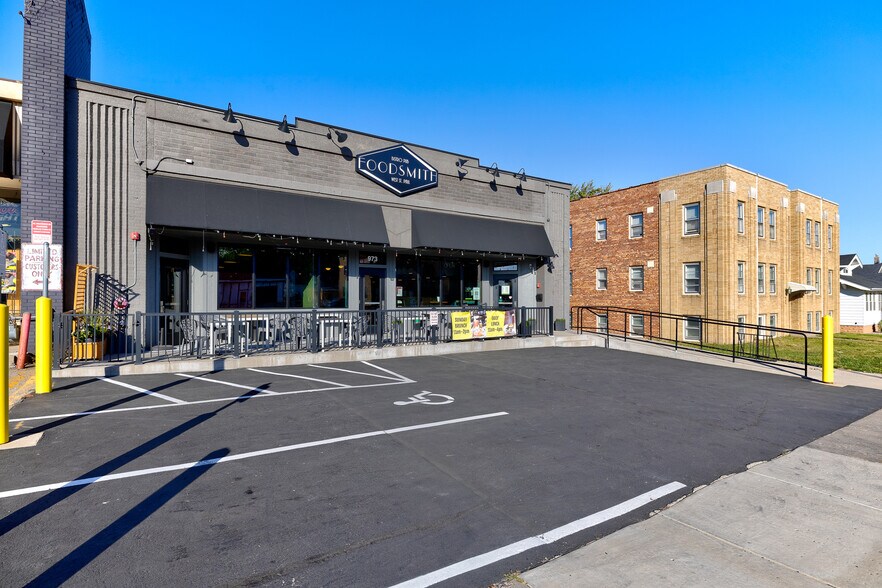 More Photos Of 973 Smith Ave S, Saint Paul Freestanding For Sale