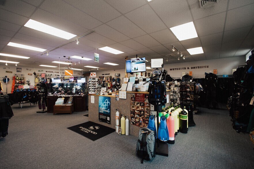 More Photos Of 2501 Penn Ave, West Lawn Storefront Retail Office For Sale