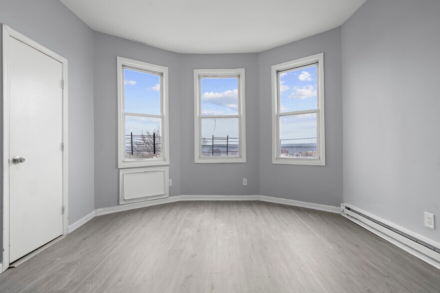 More Photos Of 32 Van Cortlandt Ave, Yonkers Apartments For Sale