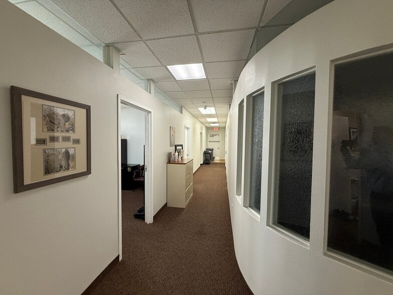 More Photos Of 7930 W Sahara Ave, Las Vegas Office For Sale