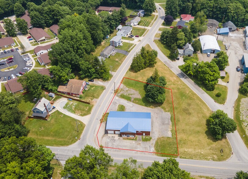 More Photos Of 1516 S Lincoln Ave, Salem Freestanding For Sale