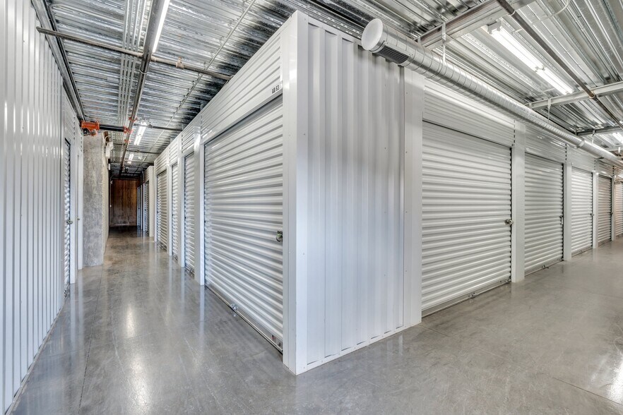 More Photos Of 4285 Thanksgiving Way, Lehi Self Storage For Sale