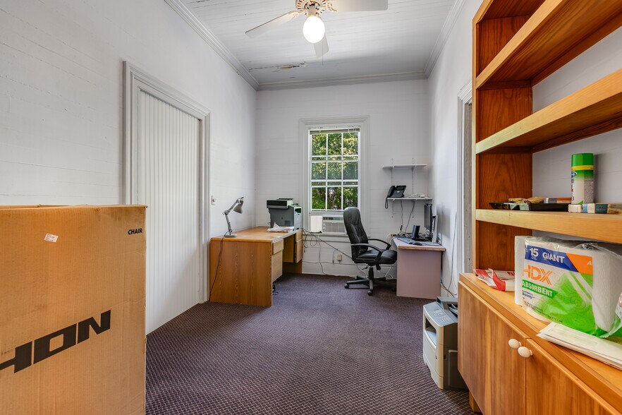 More Photos Of 402 appelrouth Ln, Key West Office Residential For Sale