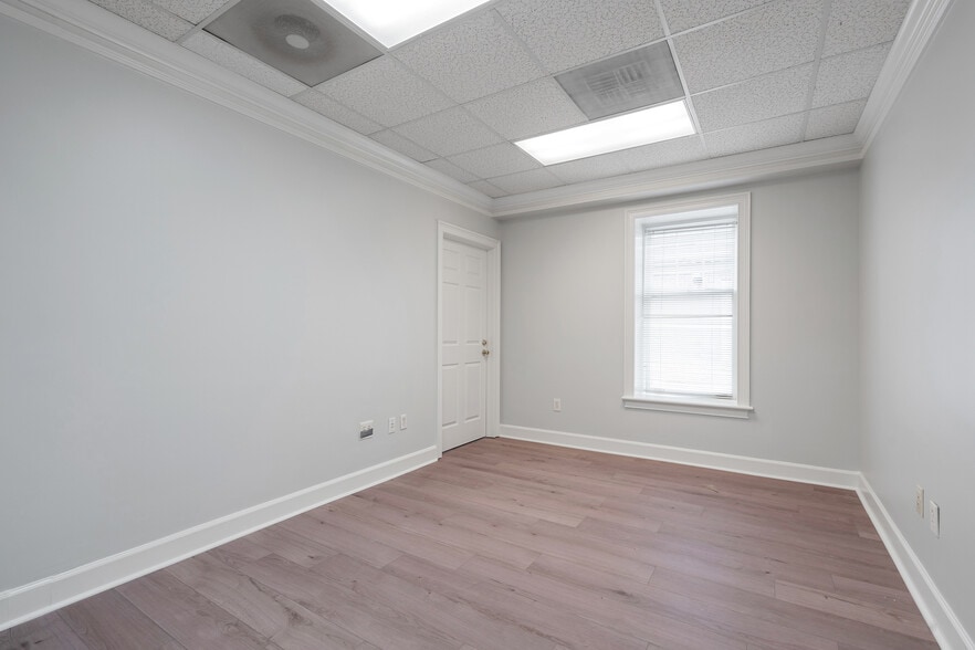 More Photos Of 7000 Peachtree Dunwoody Rd NE, Atlanta Office For Lease