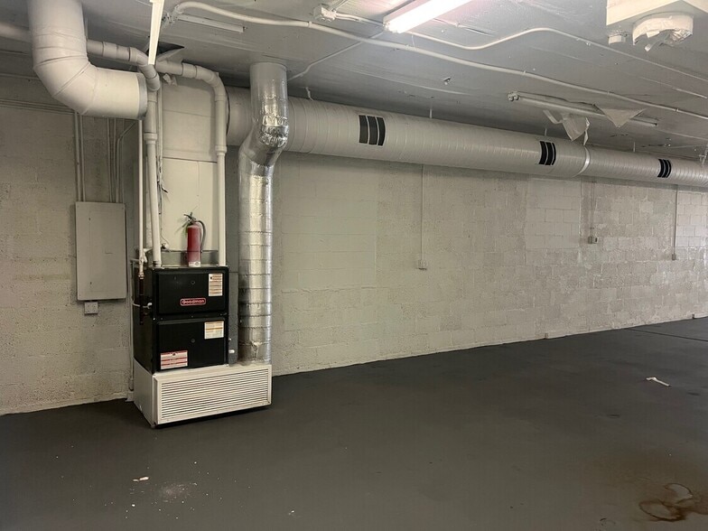 More Photos Of 4228 York St, Denver Warehouse For Sale