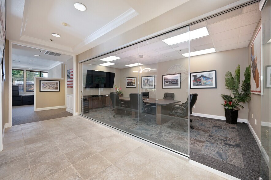 More Photos Of 8700 Auburn Folsom Rd, Granite Bay Office For Lease