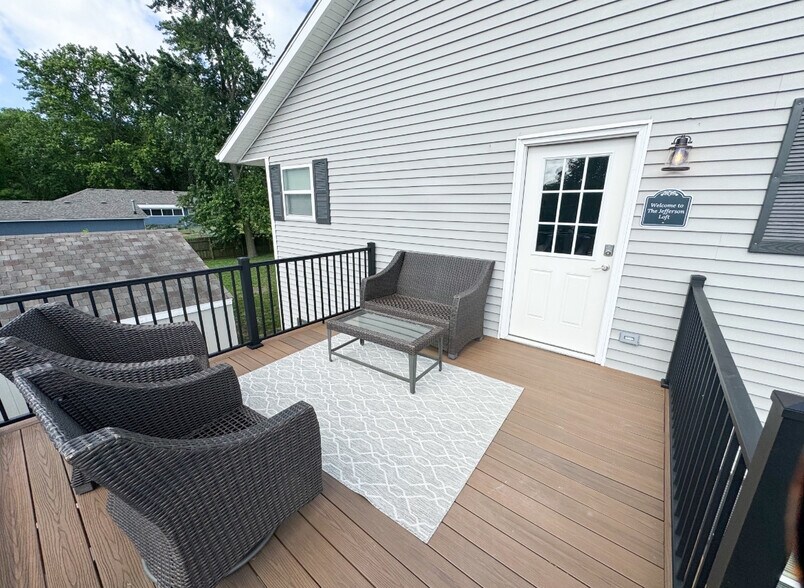 More Photos Of 103 S Jefferson St, Raymore Medical For Sale