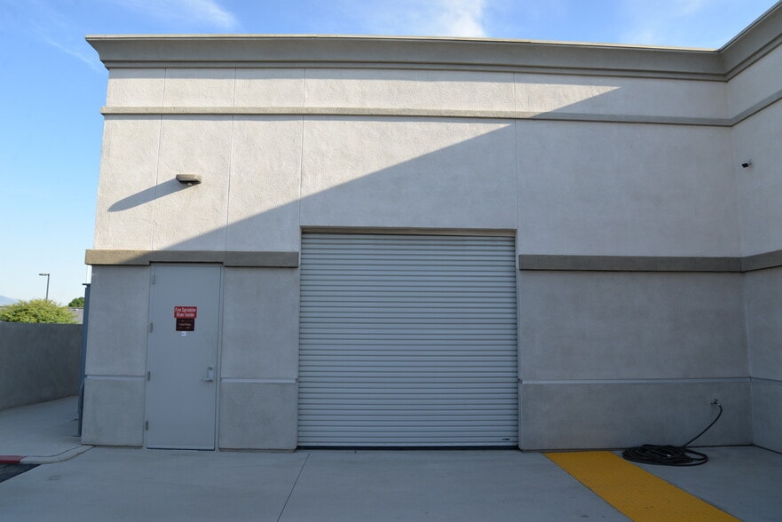 More Photos Of 22085 Commerce Way, Grand Terrace Storefront Retail Office For Lease