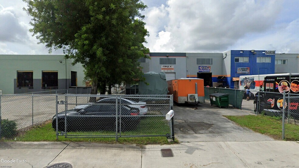 More Photos Of 14800-14814 SW 136th St, Miami Light Distribution For Sale