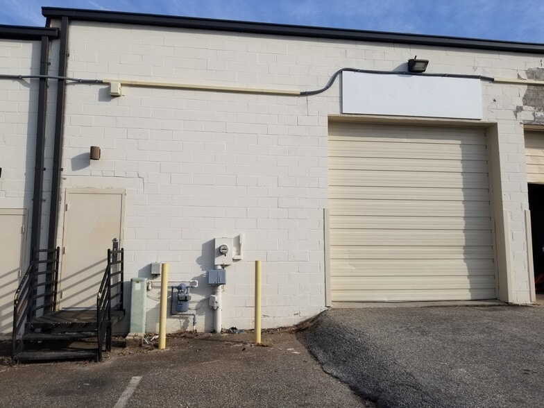 More Photos Of 550 Crain Hwy N, Glen Burnie Unknown For Lease