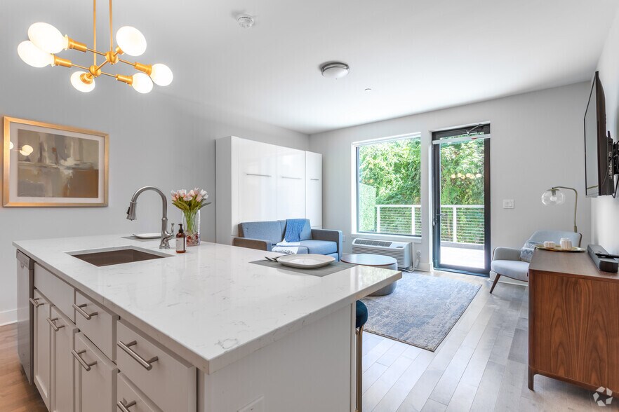 More Photos Of 20 Burling Ln, New Rochelle Apartments For Lease