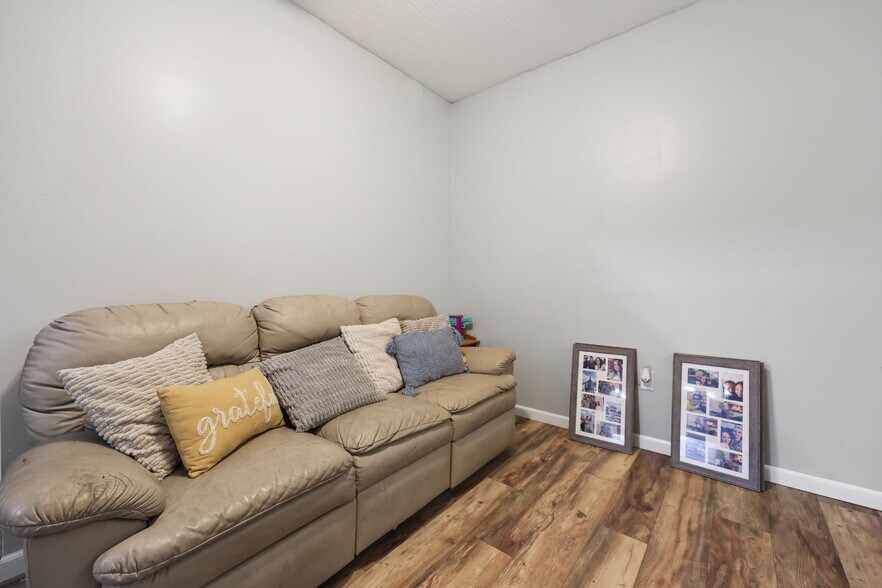 More Photos Of 1520 Island Rd, Circleville Multifamily For Sale