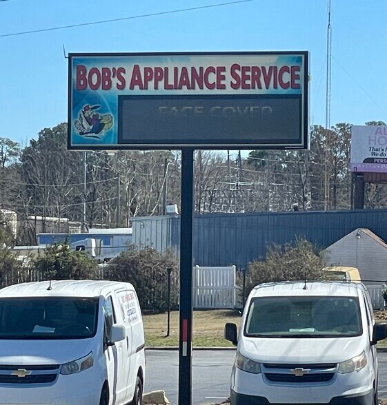 More Photos Of 1888 Sunset Ave, Rocky Mount Freestanding For Sale