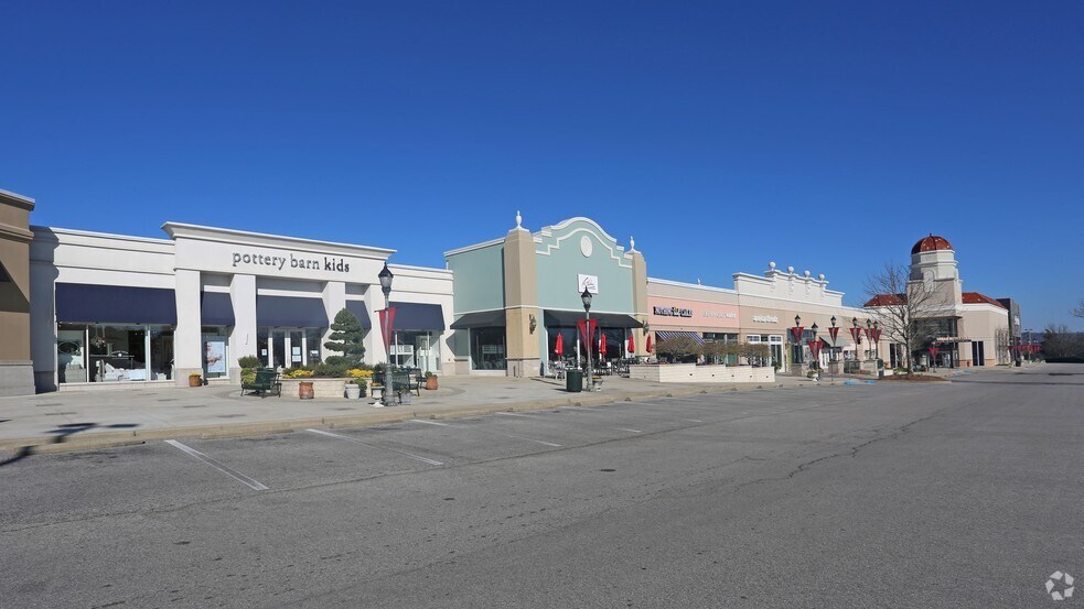 More Photos Of 201-221 Summit Blvd, Birmingham Unknown For Lease