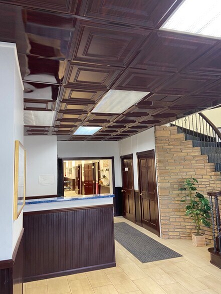 More Photos Of 2101 Lincoln Way E, Mishawaka Research And Development For Sale
