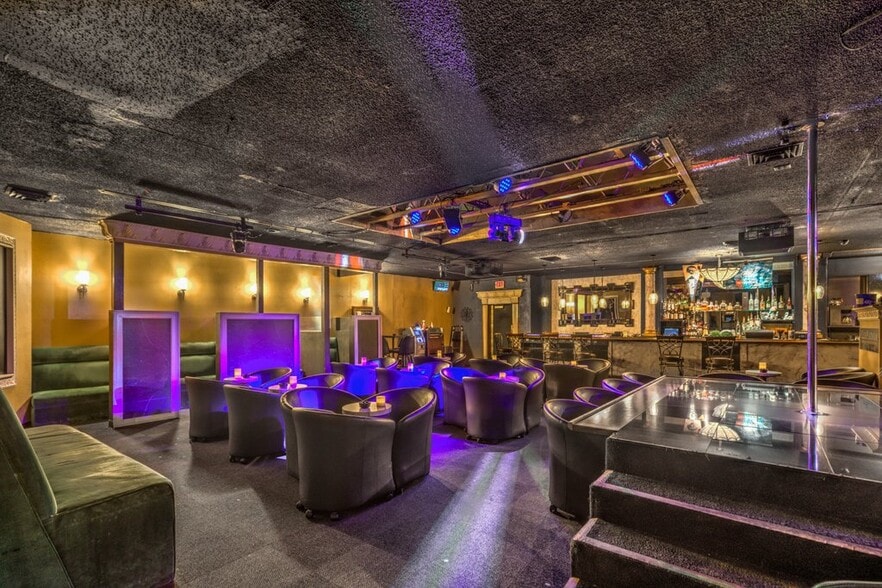 More Photos Of 311 E Flamingo Rd, Las Vegas Freestanding For Sale