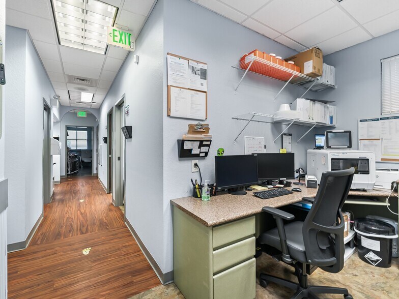 More Photos Of 1503 Buenos Aires Blvd, The Villages Medical For Lease