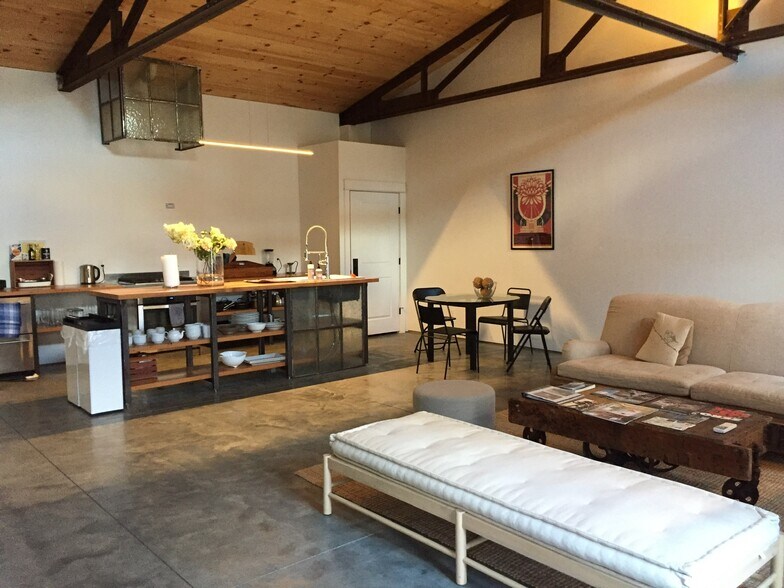 More Photos Of , Hudson Unknown For Sale