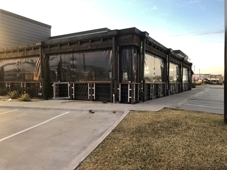 More Photos Of 4671 Interstate 35 S, Waco General Retail For Sale
