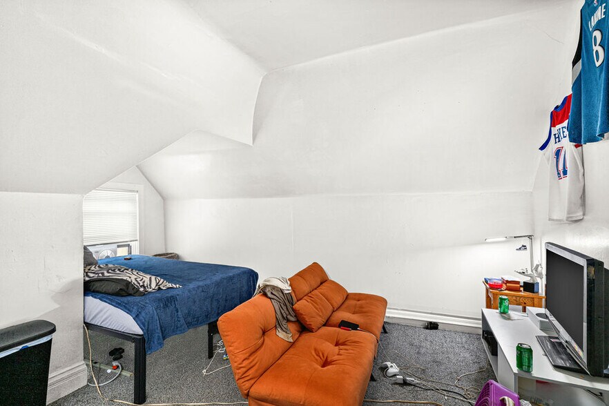 More Photos Of 1426-1432 E 3rd St, Duluth Apartments For Sale