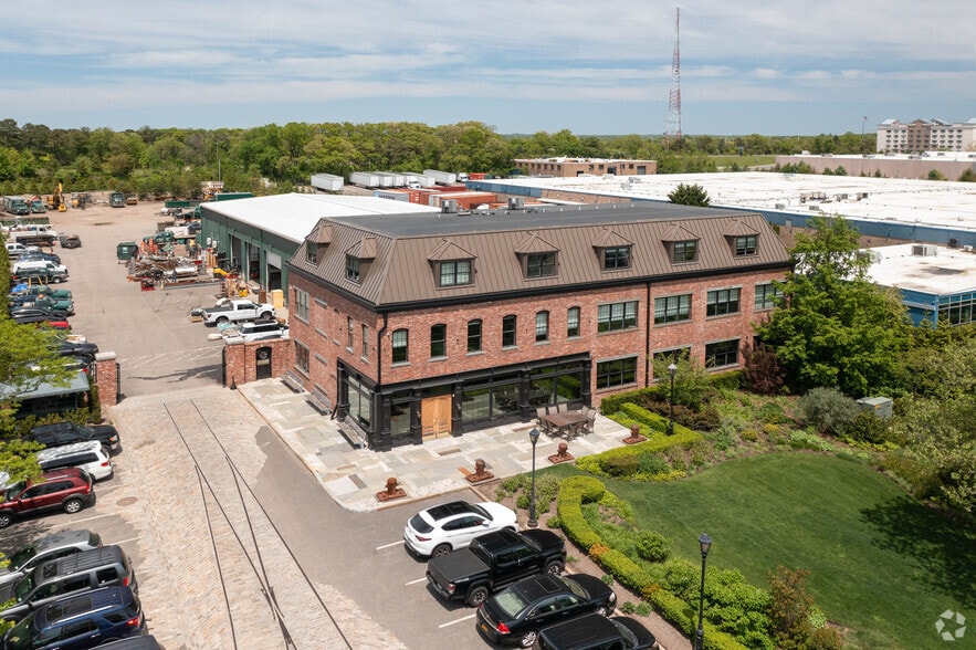 More Photos Of 25 Newton Pl, Hauppauge Office For Sale
