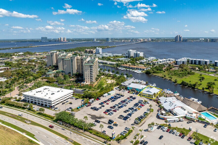 More Photos Of 3444 Marinatown Ln, North Fort Myers Office For Lease