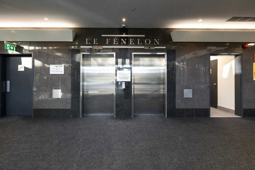 More Photos Of 455 Boul Fénelon, Dorval Medical For Lease