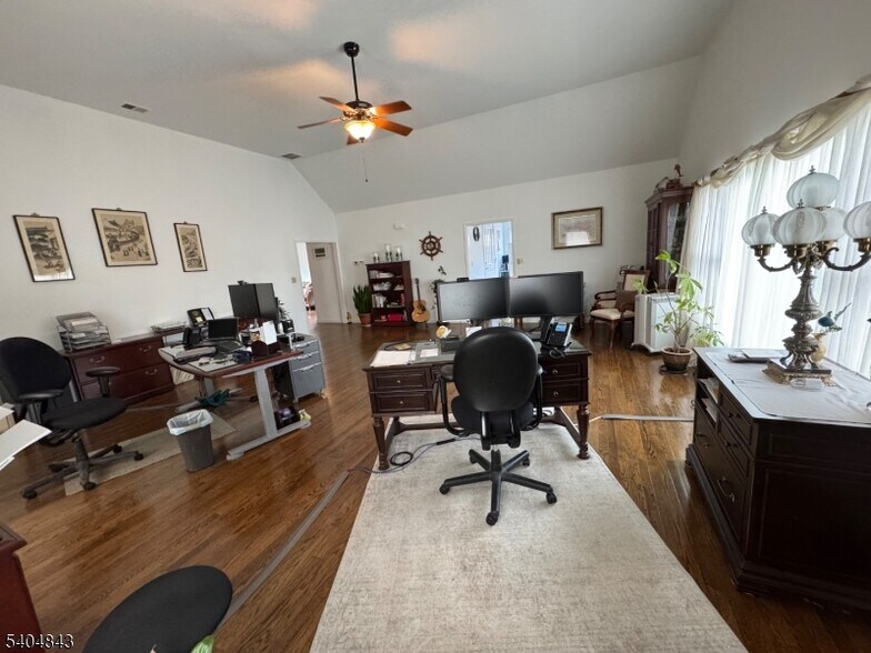 More Photos Of 630 Valley Rd, Gillette General Retail For Sale