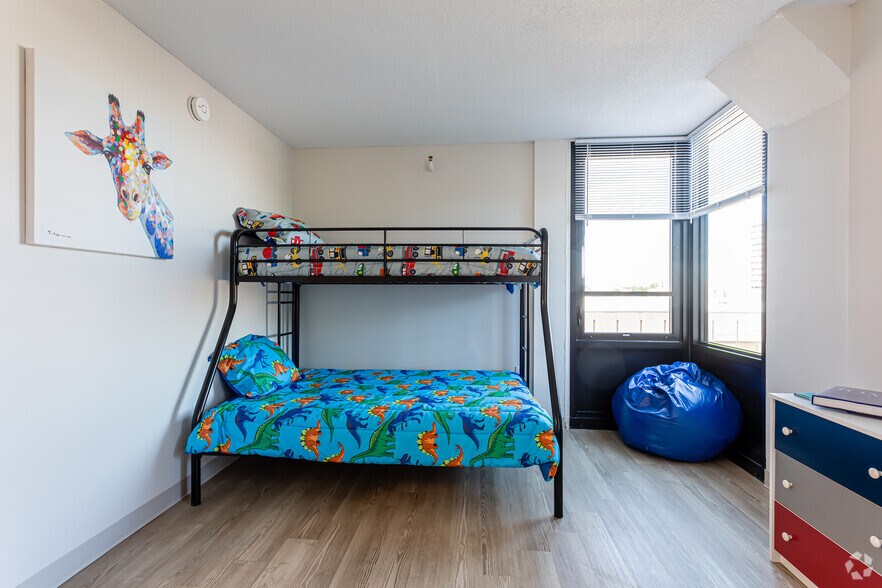 More Photos Of 10 Chestnut St, Springfield Multifamily For Sale