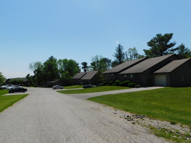 More Photos Of 100 Walnut Tree Dr, Salem Apartments For Sale