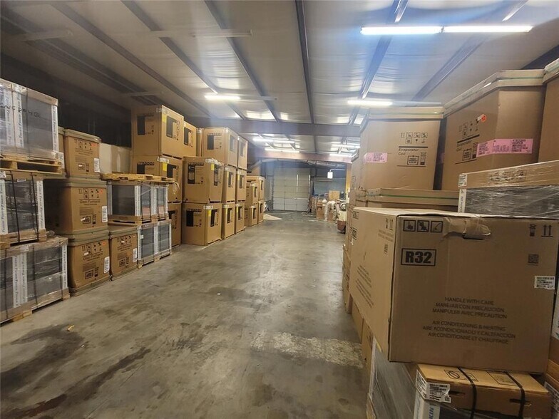 More Photos Of 912 Messenger Ln, Moore Warehouse For Sale