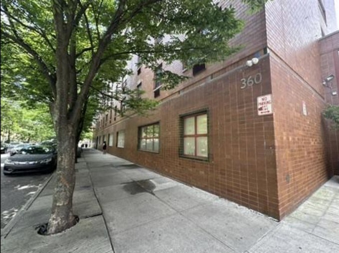 More Photos Of 360 Snediker Ave, Brooklyn Apartments For Lease
