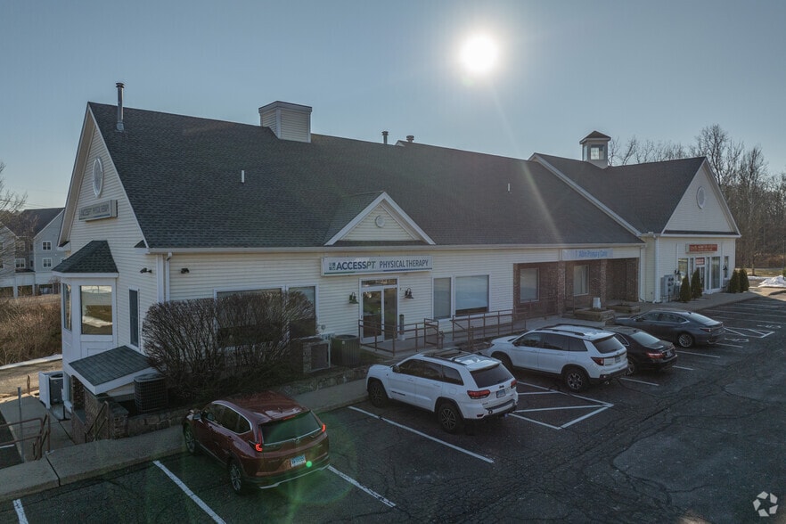 More Photos Of 31 Old Route 7, Brookfield Medical For Lease